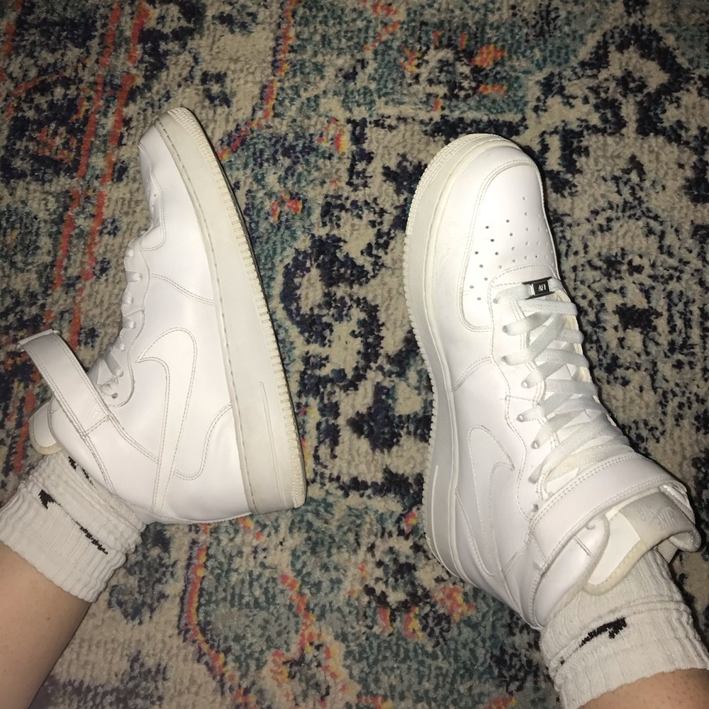 Nike Air Force 1s mid ‘07